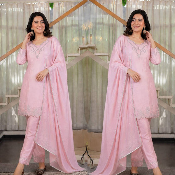 Fashionable Pink Suit Set with Dupatta