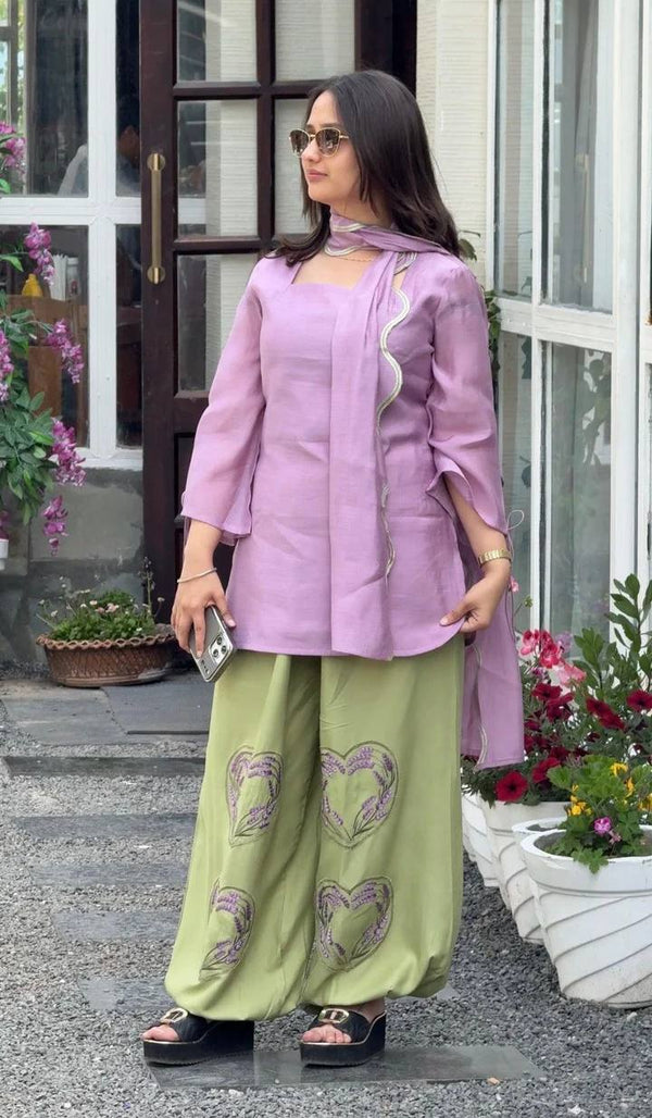 Fashion Meets Function in Outdoor Wear