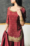 Poised in Maroon: A Fashion Statement