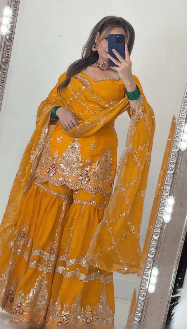 Capturing Elegance in Traditional Attire