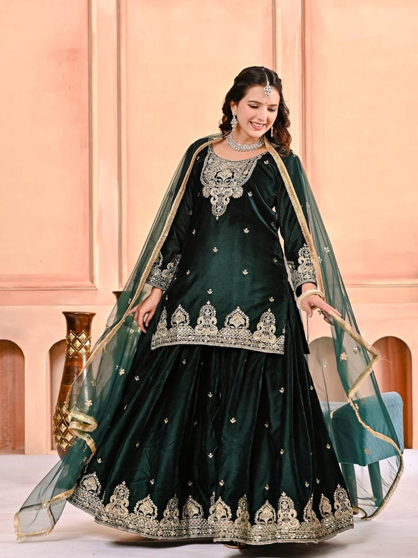 Enchanted Elegance: Green and Gold