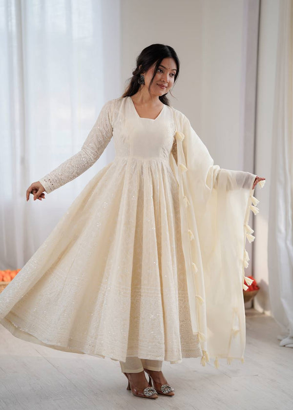 Elegant Ivory Ensemble for Every Occasion