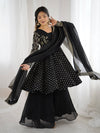 Vibrant Traditional Outfits for Modern Women