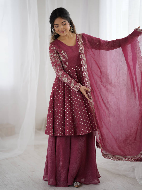 Vibrant Traditional Outfits for Modern Women