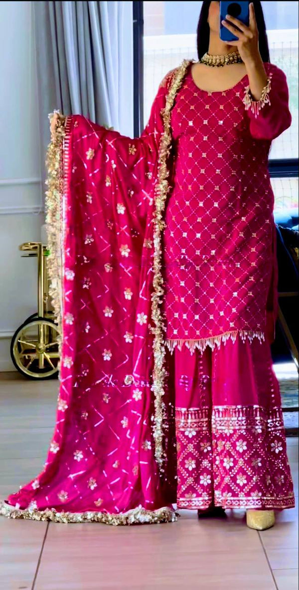 Radiant Reflections in a Chic Outfit