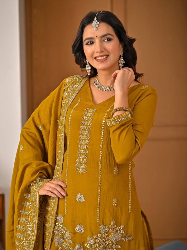 Chic Mustard Ensemble for Modern Women