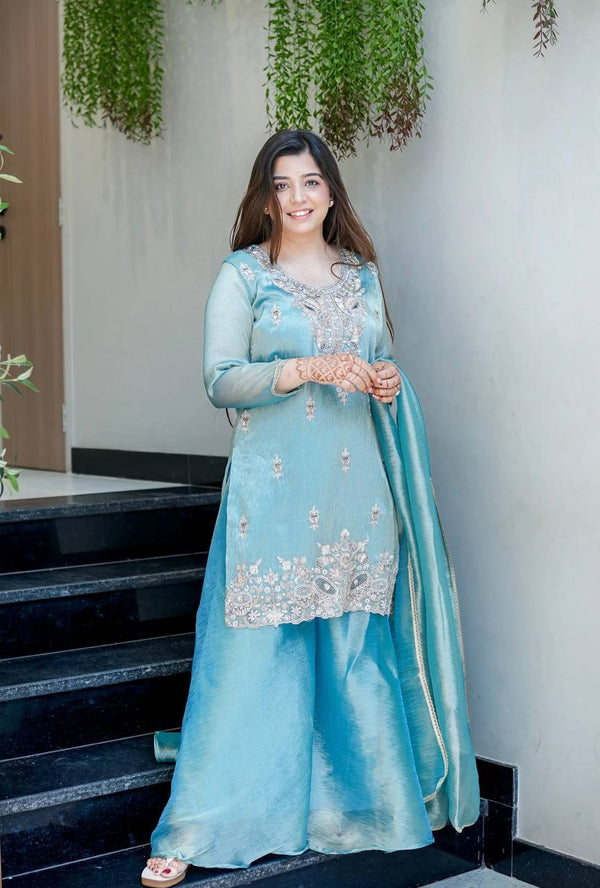 Chic Ethnic Wear for Modern Celebrations