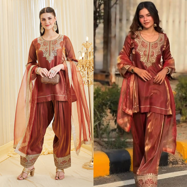 Fashionable Outfit with Bold Dupatta