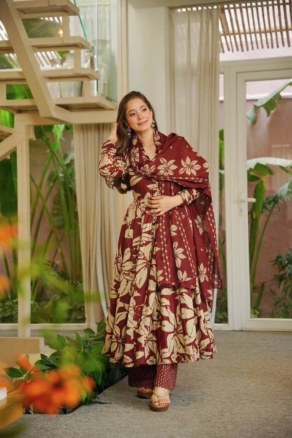 Graceful Style for Modern Women