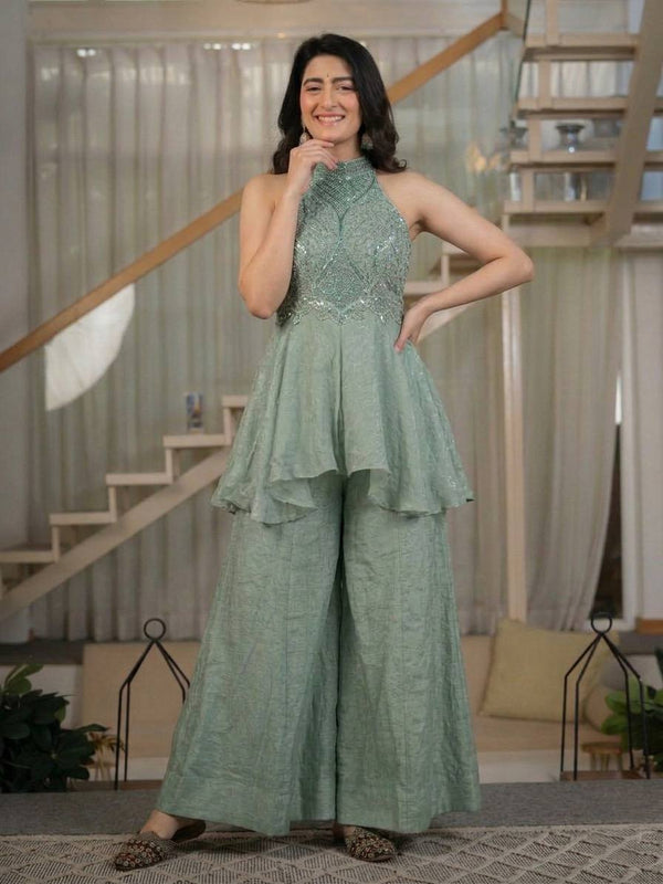 Stylish Serenity in Wide-Legged Fashion