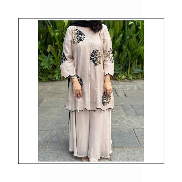 Graceful Threads: The Art of Sharara