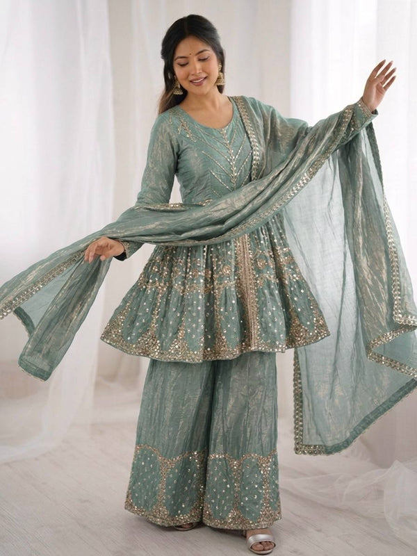 Graceful Styles Traditional Yet Trendy