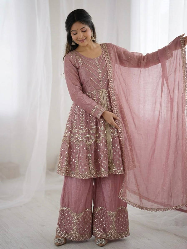 Graceful Styles Traditional Yet Trendy