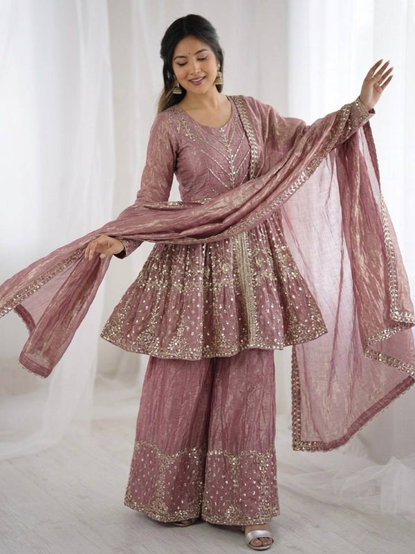 Graceful Styles Traditional Yet Trendy