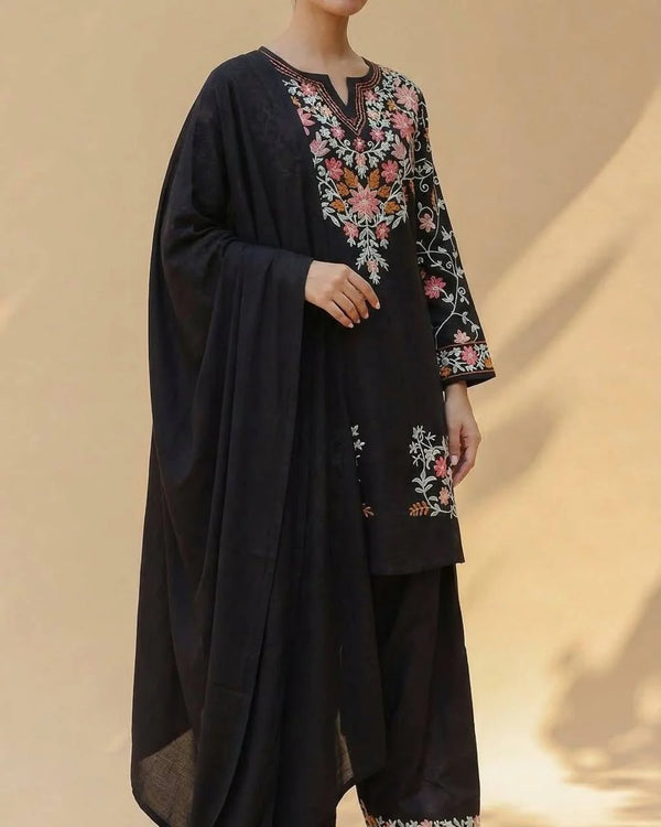 Elegant Floral Embroidered Tunic Set