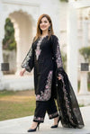 Chic Black Outfit for Stylish Celebrations