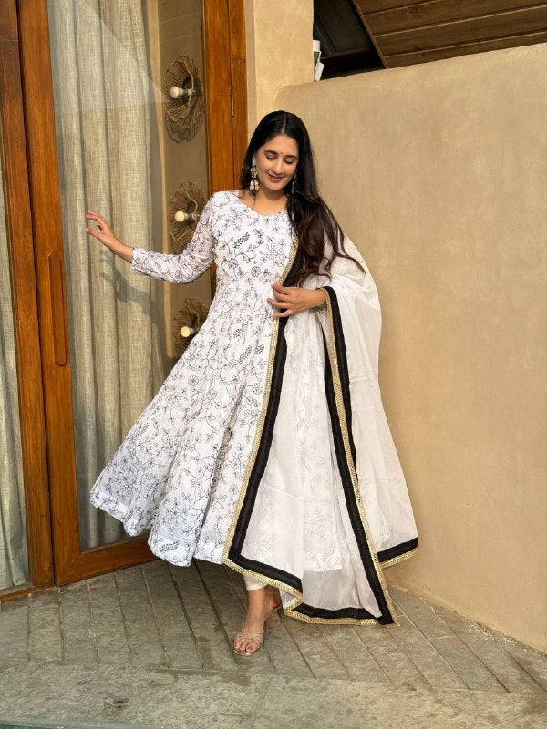 Timeless Charm: Printed White Anarkali