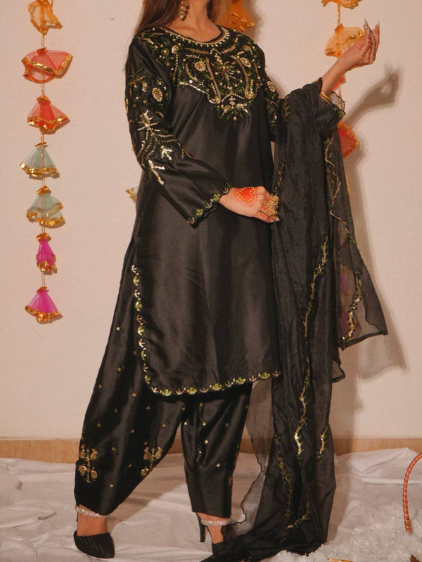 Graceful Styles for Festive Celebrations