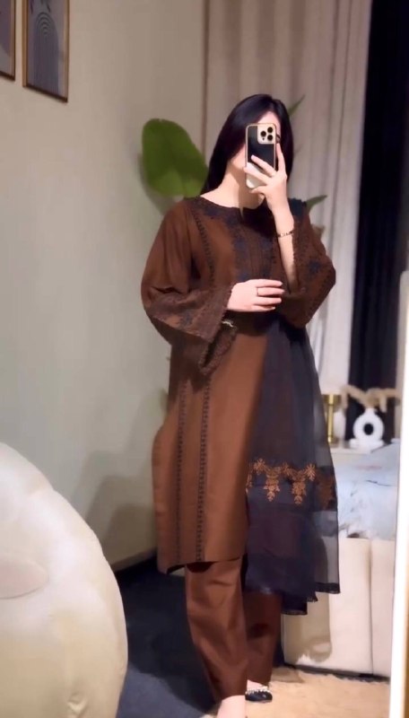 Fashion Meets Comfort in Stylish Design