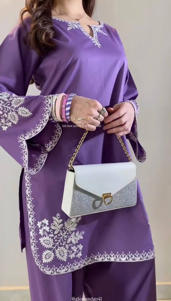 Elegance in Purple: A Stylish Ensemble