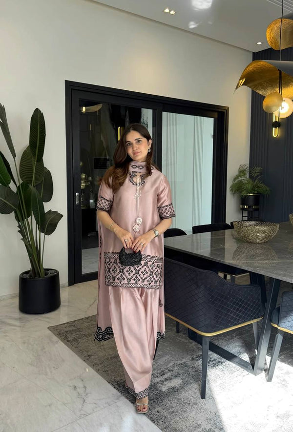 Graceful Attire: Embroidery Meets Modern Style