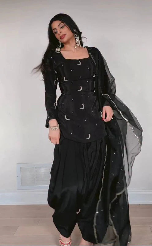 Glamorous Black Outfit with Silver Accents