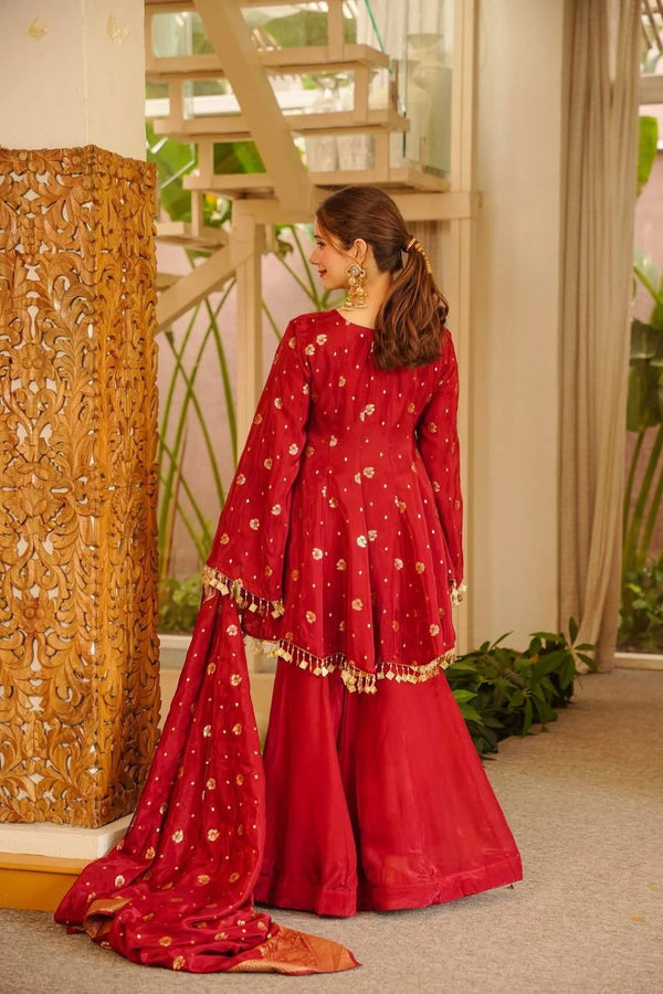 Radiant Elegance in Red and Gold