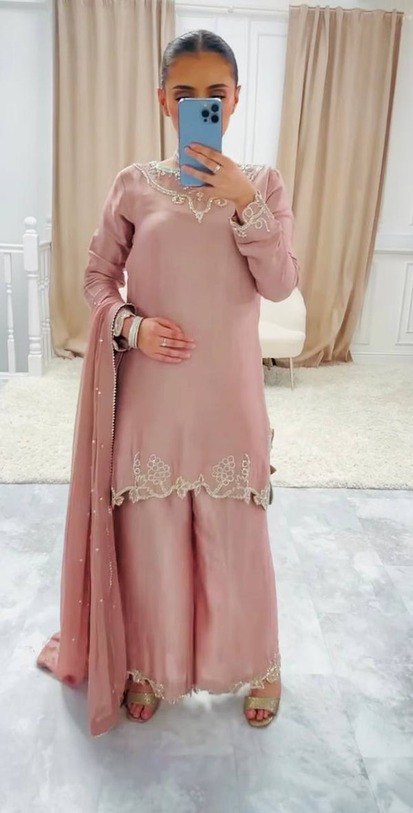 Chic in Pink: A Stylish Ensemble Unveiled