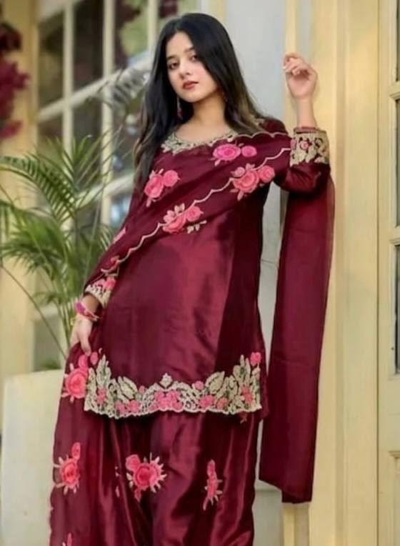 Elegant Pakistani Attire: Four Unique Styles