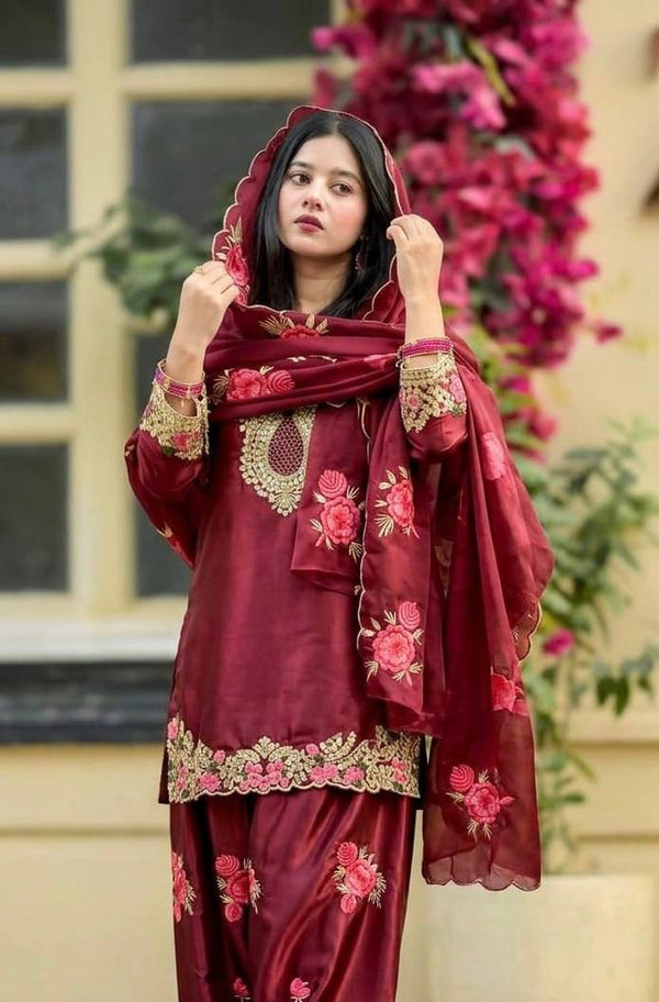 Elegant Pakistani Attire: Four Unique Styles