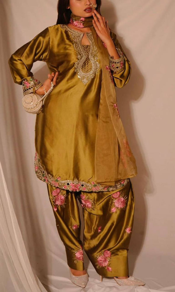 Elegant Pakistani Attire: Four Unique Styles