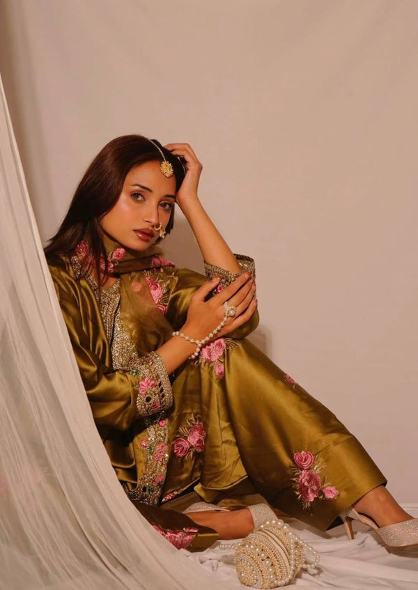 Elegant Pakistani Attire: Four Unique Styles