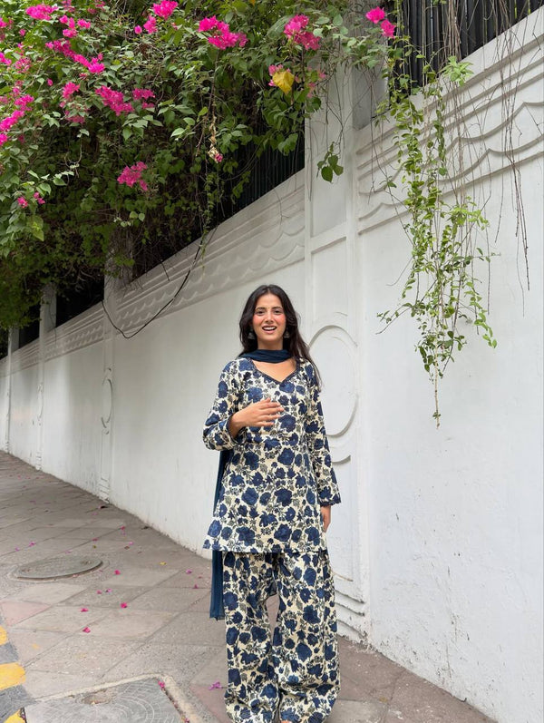 Elegant Blue Printed Suit Ensemble