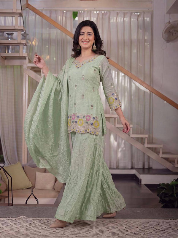 Graceful Green Ensemble for Modern Women
