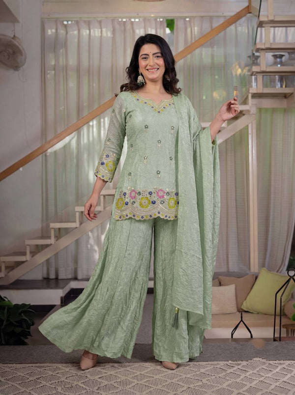 Graceful Green Ensemble for Modern Women