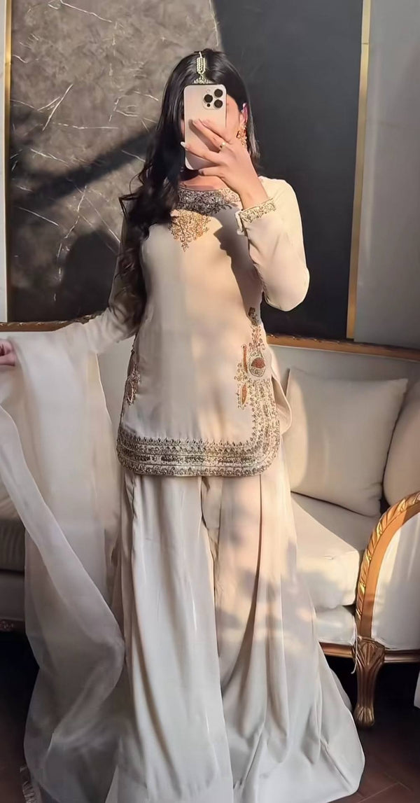Graceful Suit Set with Matching Dupatta