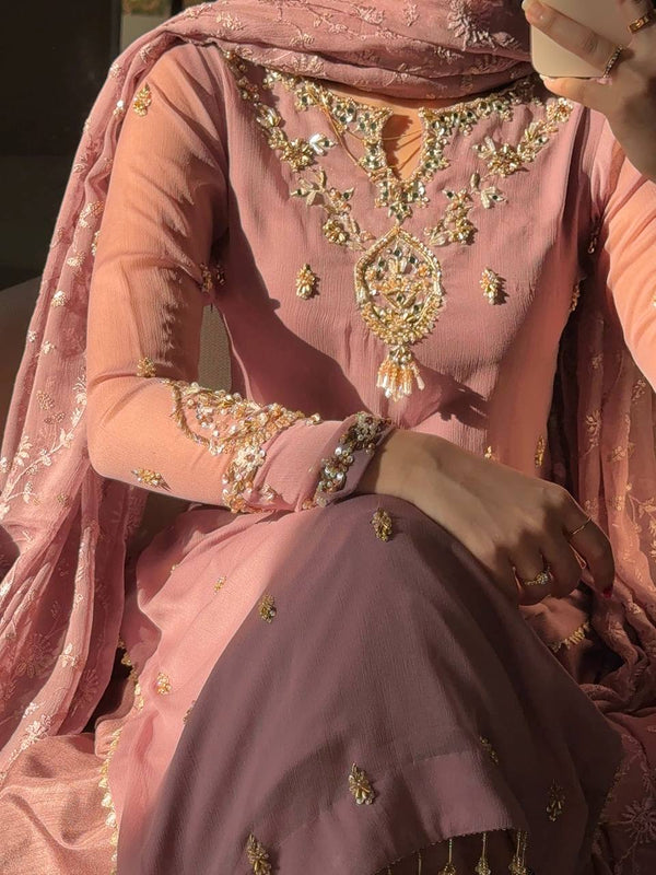 Chic Evening Wear for Graceful Occasions