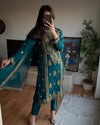 Vibrant Reflections: A Chic Snapshot