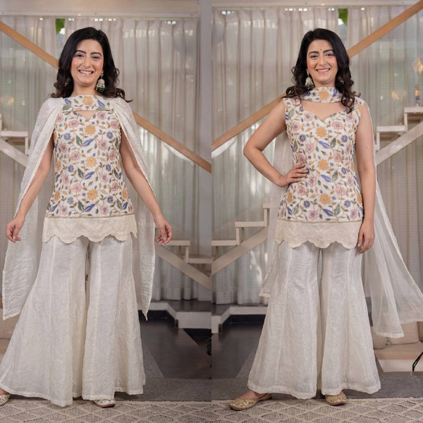 Graceful Attire for Confident Women