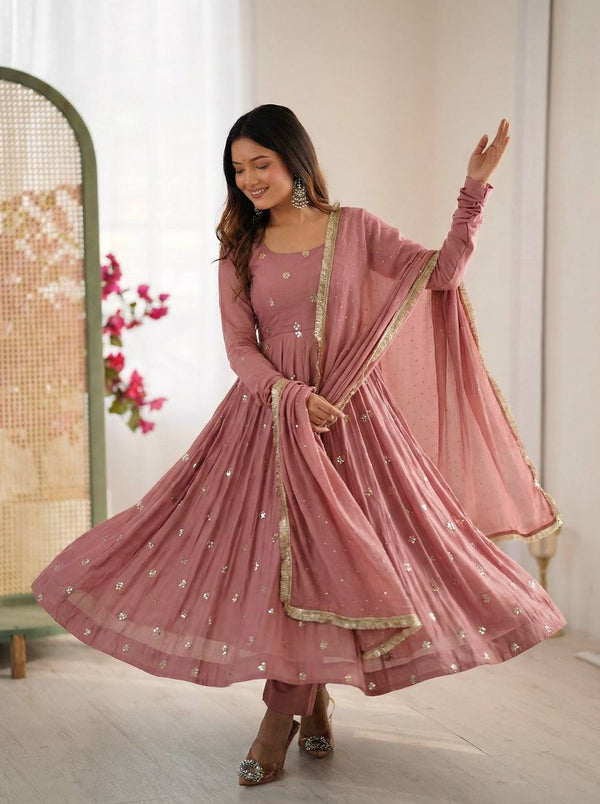 Radiant Rose Celebrate in Style and Comfort