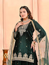 Enchanted Elegance: Green and Gold