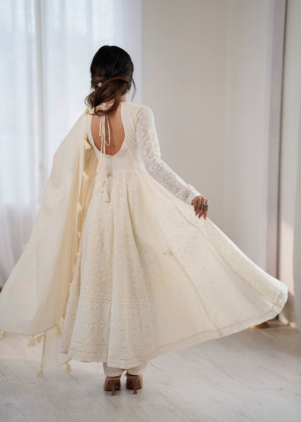 Elegant Ivory Ensemble for Every Occasion