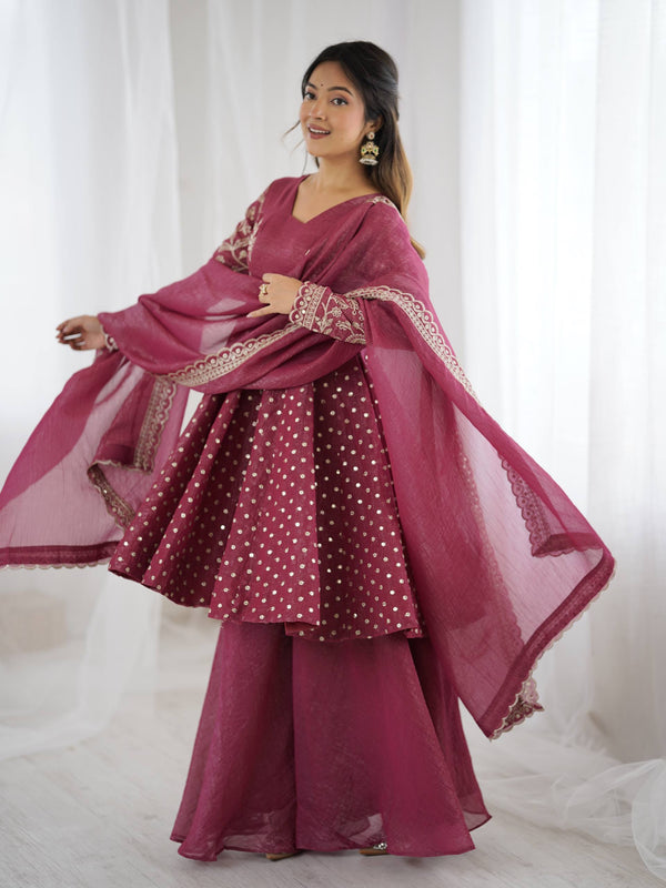 Vibrant Traditional Outfits for Modern Women