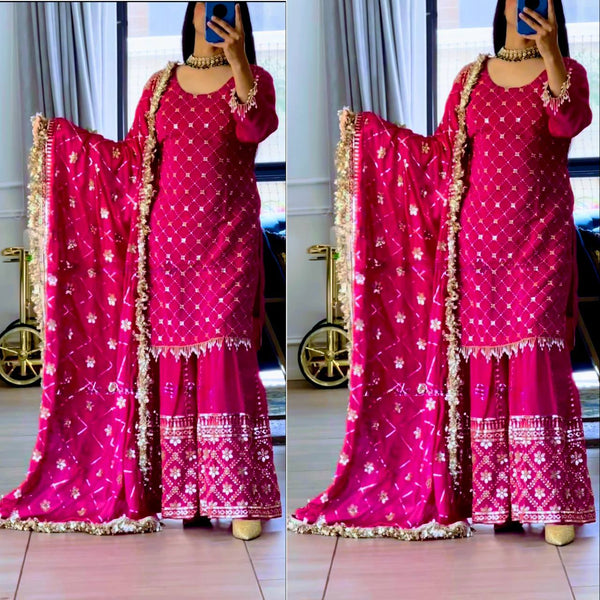 Radiant Reflections in a Chic Outfit