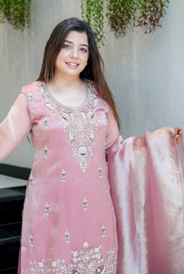 Chic Ethnic Wear for Modern Celebrations