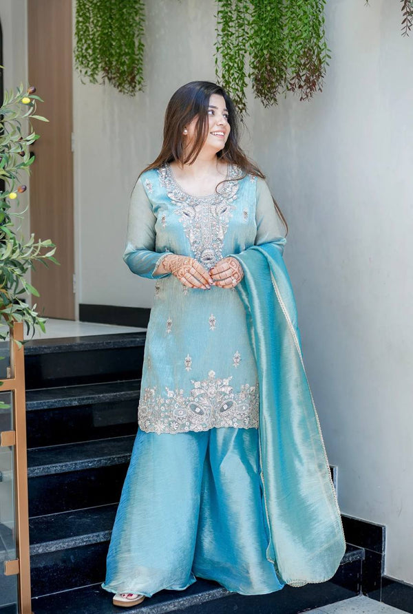 Chic Ethnic Wear for Modern Celebrations