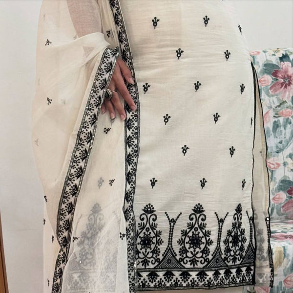 Timeless Style: Classic Indian Wear