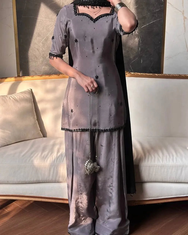 Chic Comfort for Stylish Gatherings