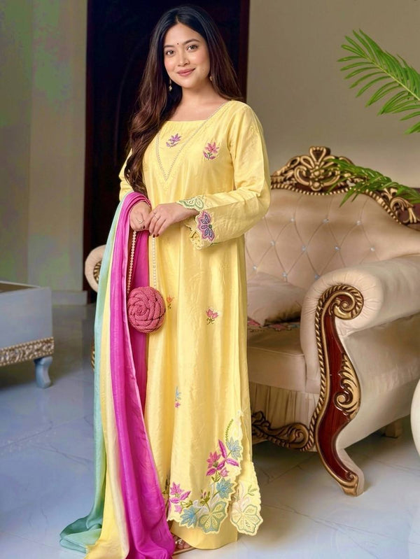 Vibrant Elegance in Yellow and Pink