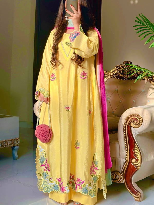 Vibrant Elegance in Yellow and Pink